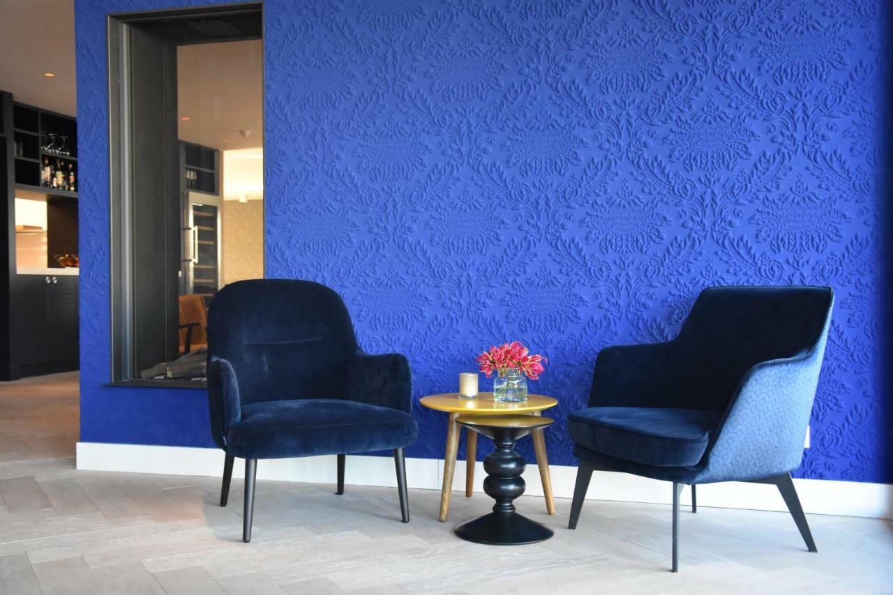 Blue Mansion Hotel Алсмер Экстерьер фото